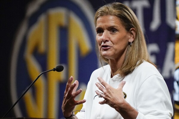 Kim shop mulkey engaged